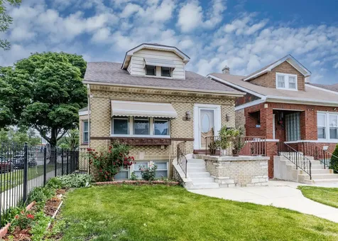 2559 North Parkside Avenue Chicago IL 60639
