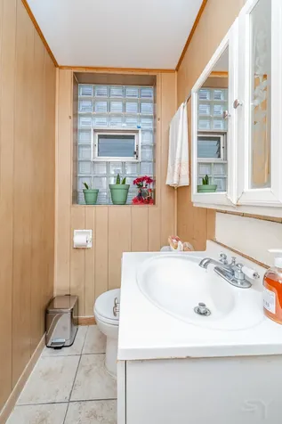 2559 North Parkside Avenue Chicago IL 60639