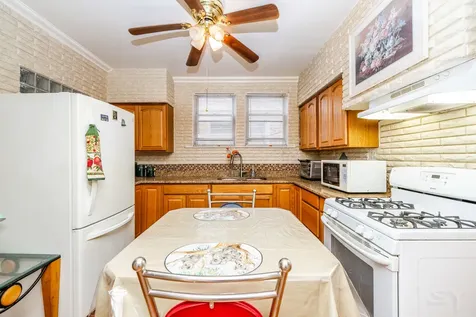 2559 North Parkside Avenue Chicago IL 60639