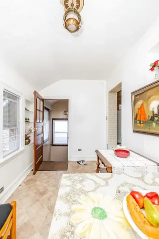 2559 North Parkside Avenue Chicago IL 60639