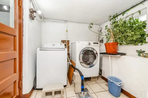 2559 North Parkside Avenue Chicago IL 60639