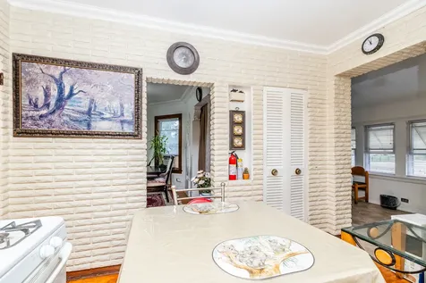 2559 North Parkside Avenue Chicago IL 60639