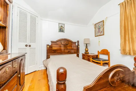 2559 North Parkside Avenue Chicago IL 60639