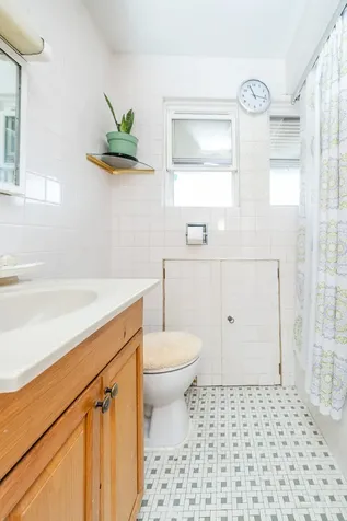 2559 North Parkside Avenue Chicago IL 60639