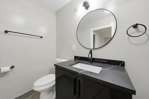 6828 South Champlain Avenue Chicago IL 60637
