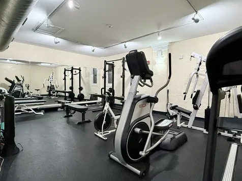 4240 North Clarendon Avenue Chicago IL 60613