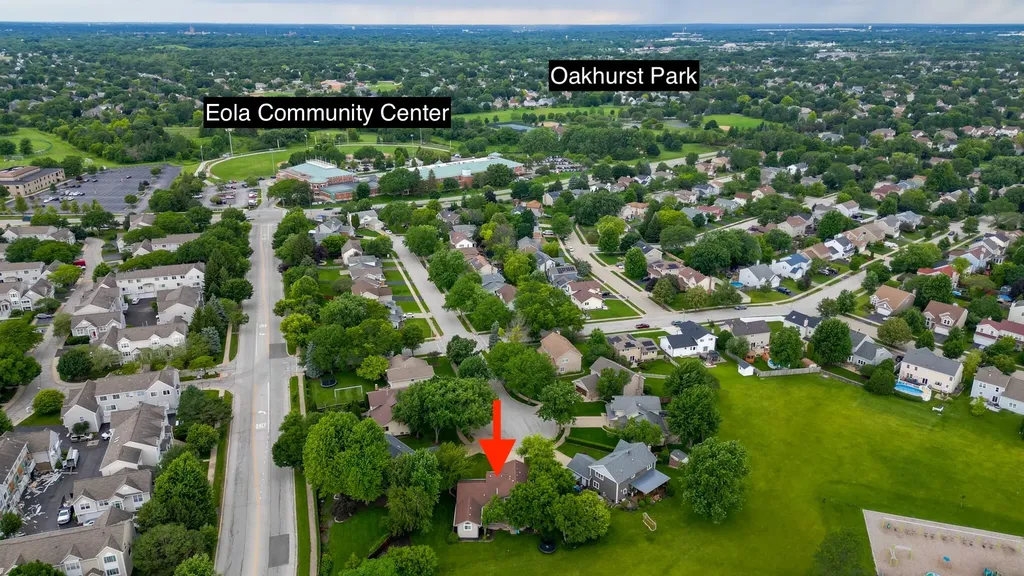 615 Chester Court E Aurora IL 60504
