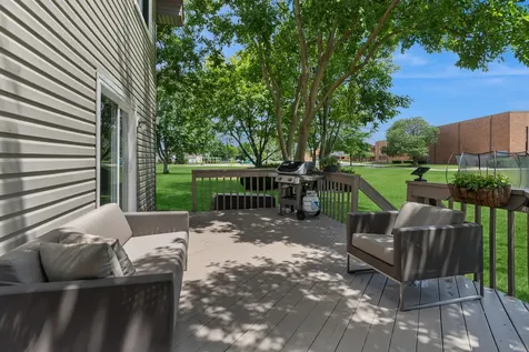 615 Chester Court E Aurora IL 60504