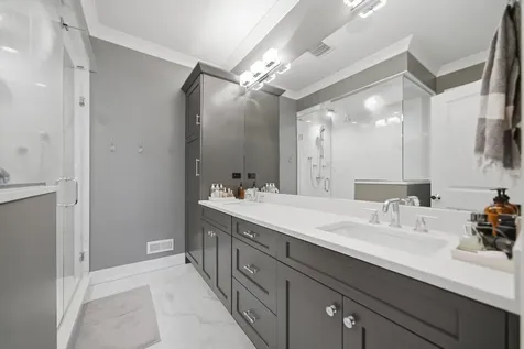 2341 West Roscoe Street Chicago IL 60618