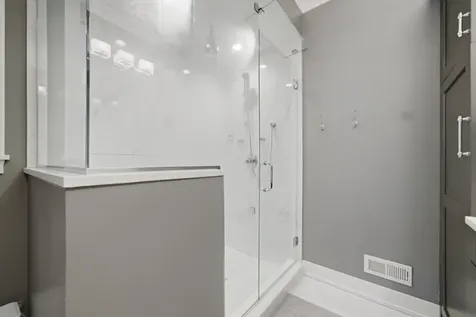 2341 West Roscoe Street Chicago IL 60618