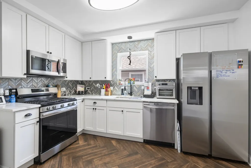 10904 South Kedzie Avenue Chicago IL 60655