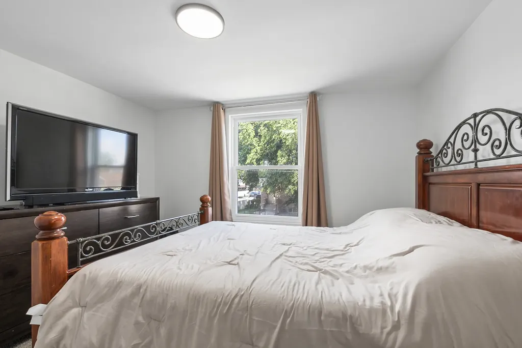 10904 South Kedzie Avenue Chicago IL 60655