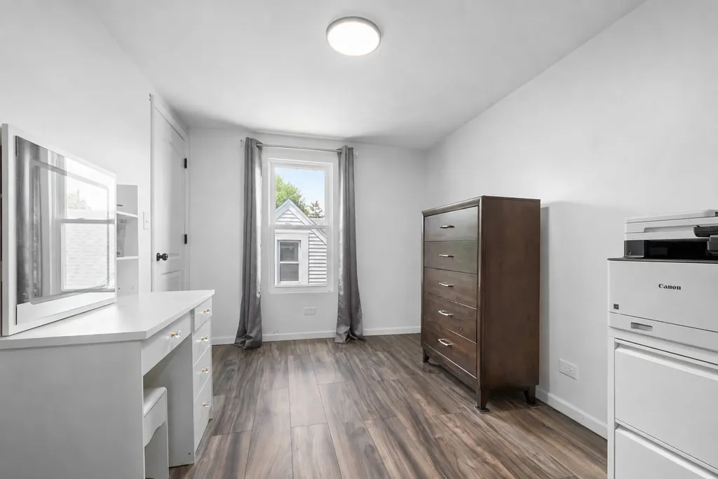 10904 South Kedzie Avenue Chicago IL 60655