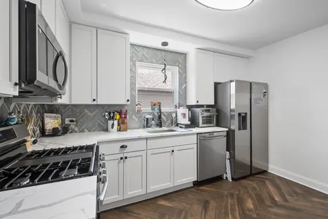 10904 South Kedzie Avenue Chicago IL 60655