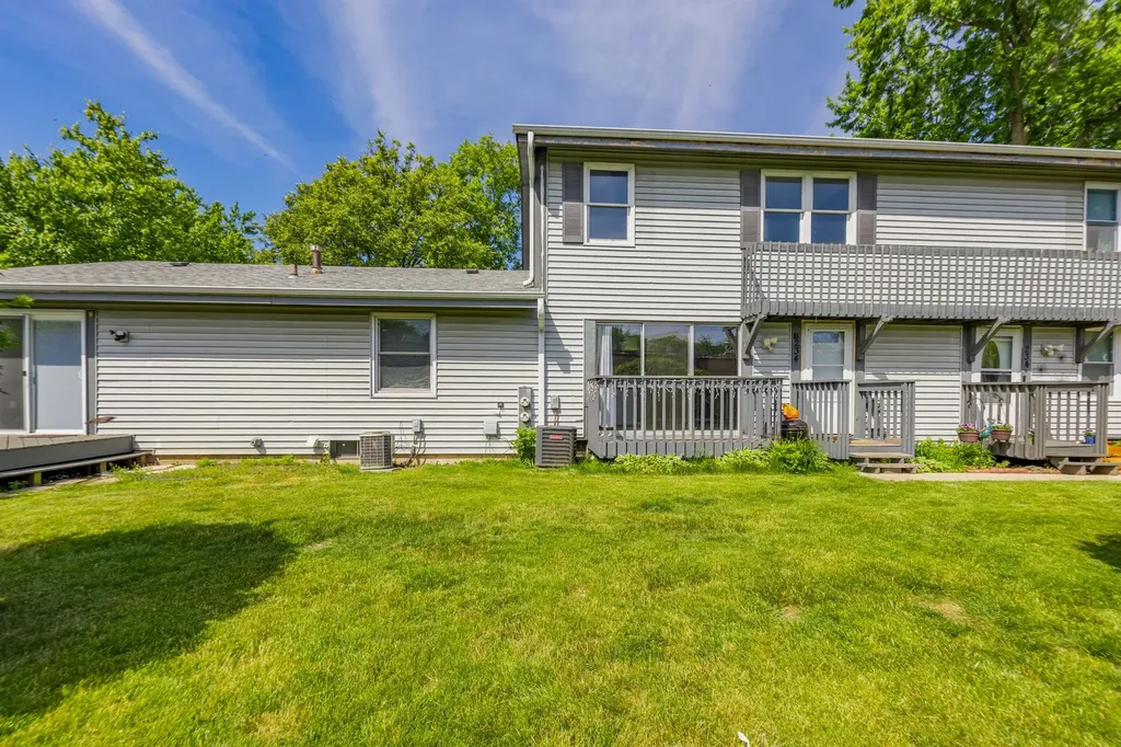 234 Dakota Court Bolingbrook IL 60440