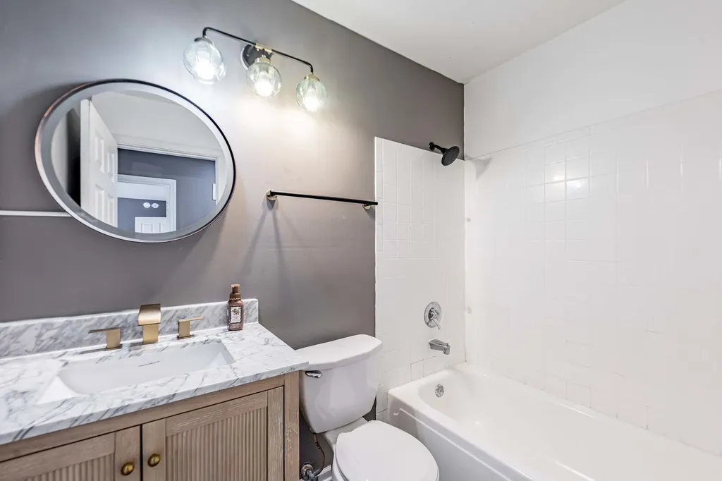 234 Dakota Court Bolingbrook IL 60440