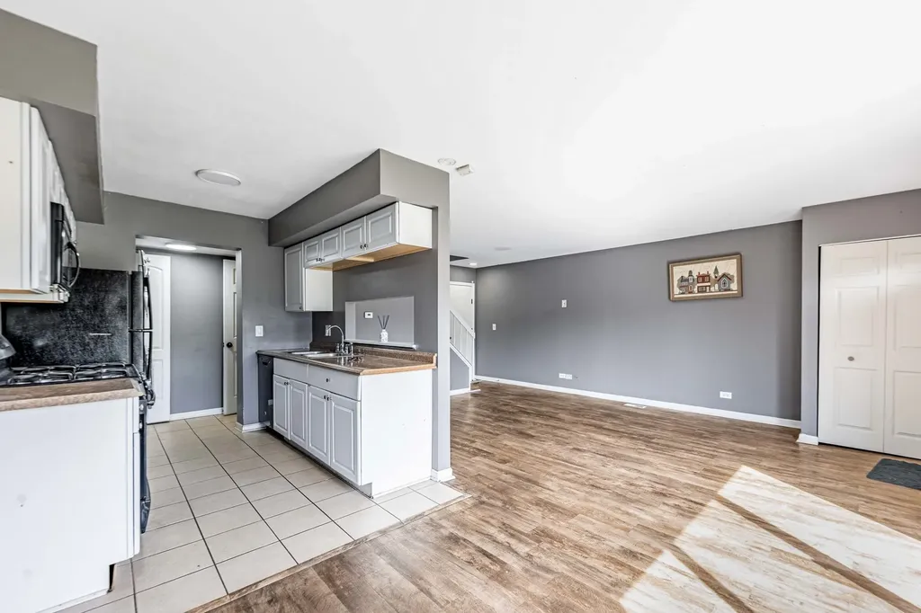 234 Dakota Court Bolingbrook IL 60440