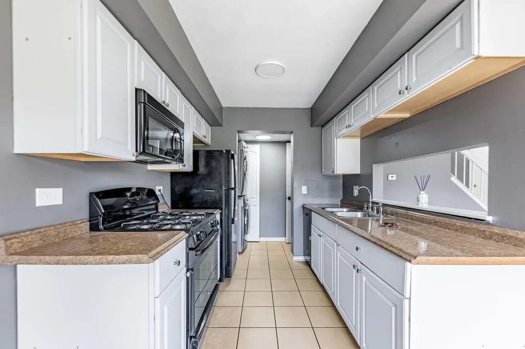 234 Dakota Court Bolingbrook IL 60440