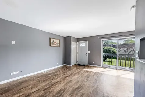 234 Dakota Court Bolingbrook IL 60440