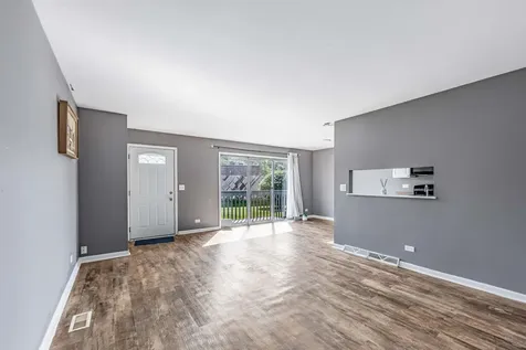 234 Dakota Court Bolingbrook IL 60440