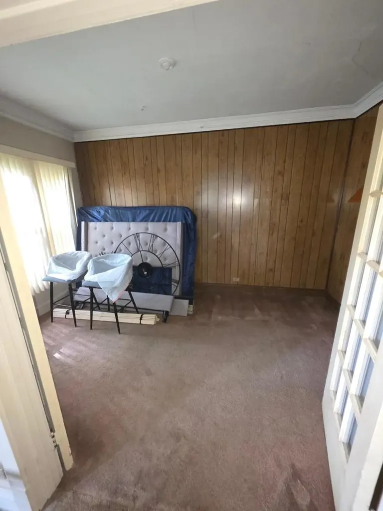 4201 West Ainslie Street Chicago IL 60630