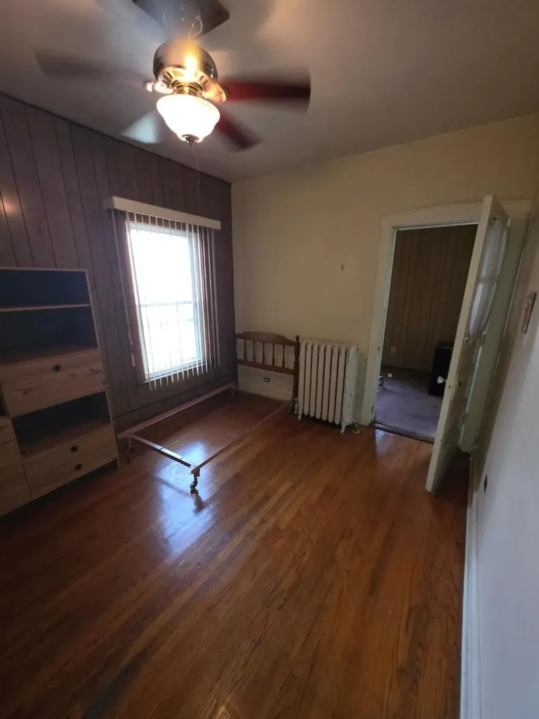 4201 West Ainslie Street Chicago IL 60630