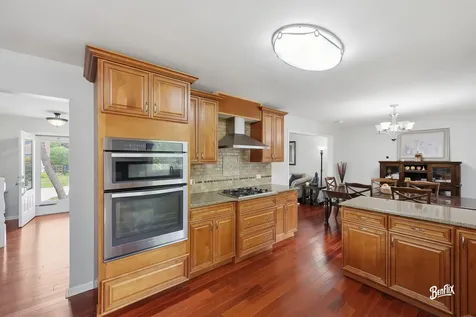 750 Dunhill Drive Buffalo Grove IL 60089