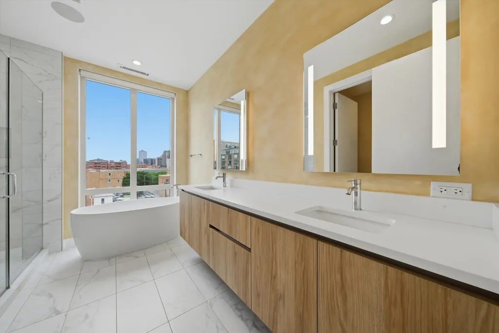 305 South Racine Avenue Chicago IL 60607