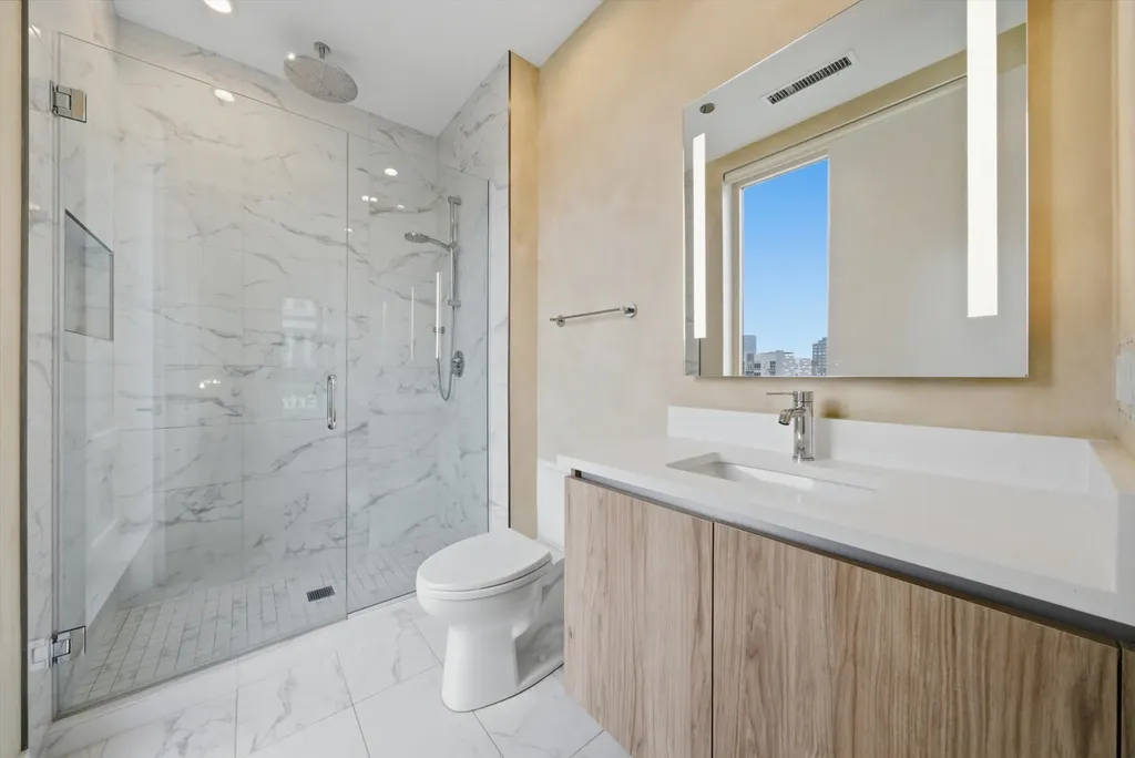 305 South Racine Avenue Chicago IL 60607