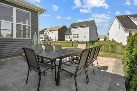 547 Branson Drive Batavia IL 60510