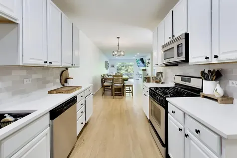 343 Hickory Lane South Elgin IL 60177