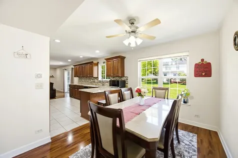 6061 Golfview Drive Gurnee IL 60031