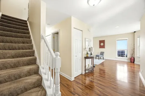 6061 Golfview Drive Gurnee IL 60031