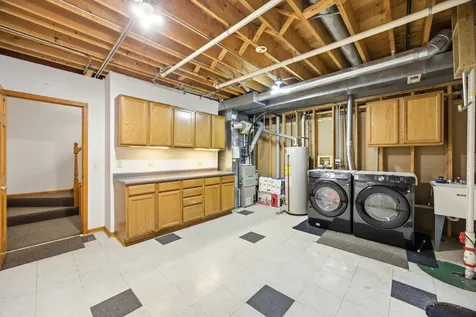 6061 Golfview Drive Gurnee IL 60031
