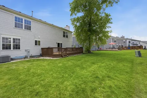 6061 Golfview Drive Gurnee IL 60031