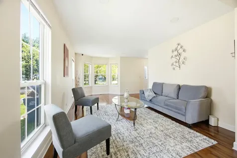 6061 Golfview Drive Gurnee IL 60031