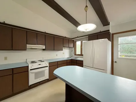 2957 10TH Street East Moline IL 61244