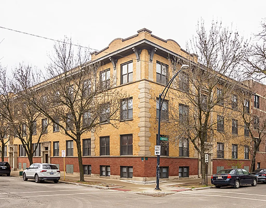 1104 West Dickens Avenue Chicago IL 60614