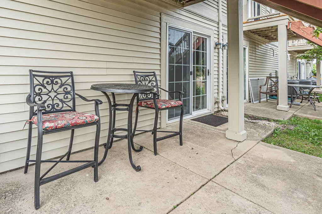 353 North Commerce Street Aurora IL 60504