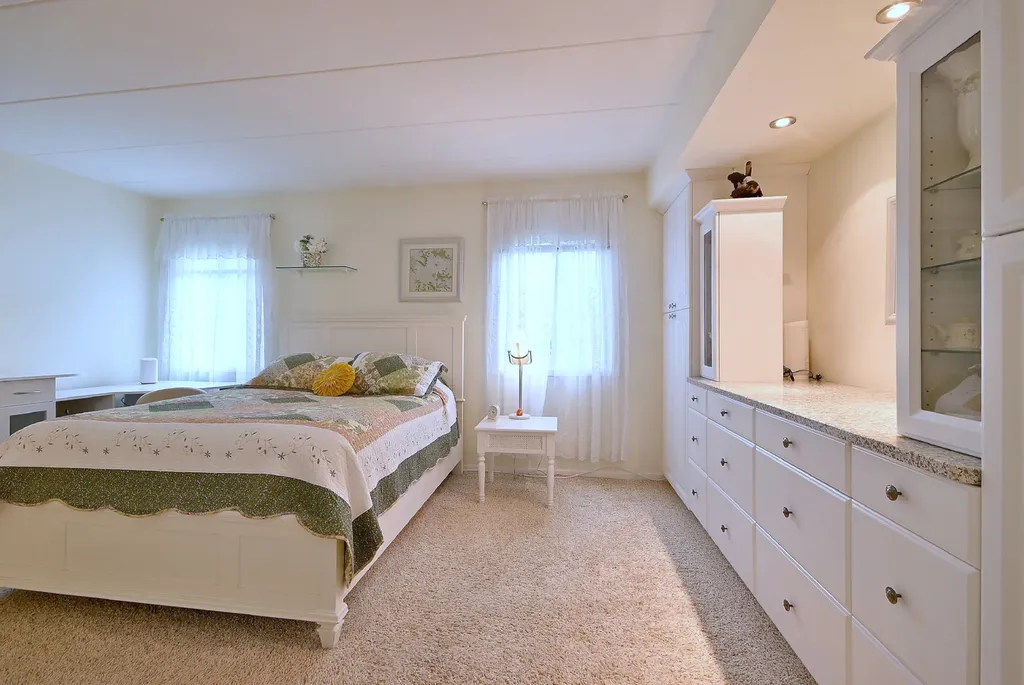 462 South President Street Carol Stream IL 60188
