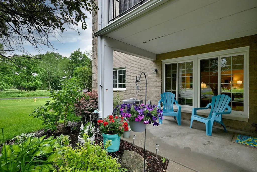 462 South President Street Carol Stream IL 60188