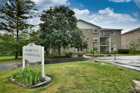 462 South President Street Carol Stream IL 60188