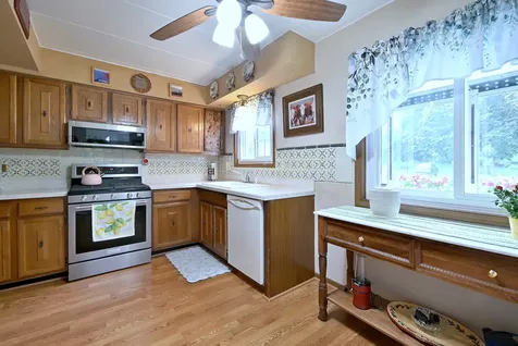 462 South President Street Carol Stream IL 60188