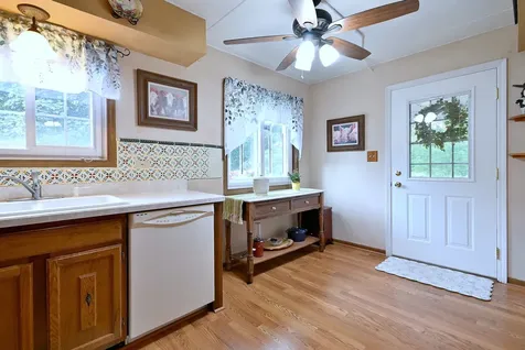 462 South President Street Carol Stream IL 60188