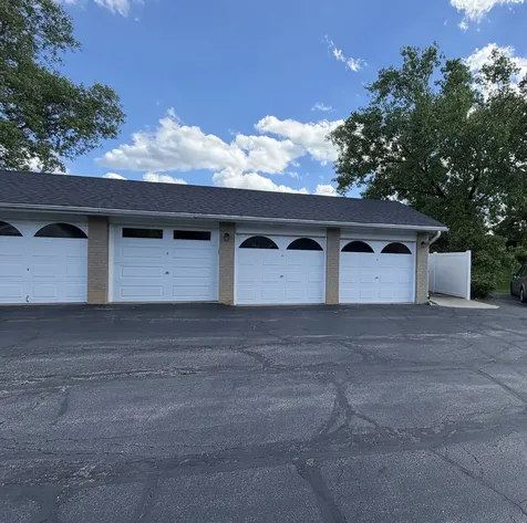 462 South President Street Carol Stream IL 60188