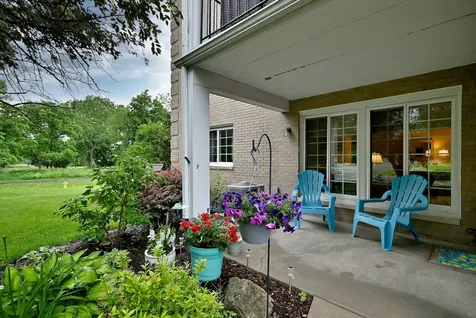 462 South President Street Carol Stream IL 60188
