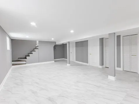 3053 West 77th Street Chicago IL 60652