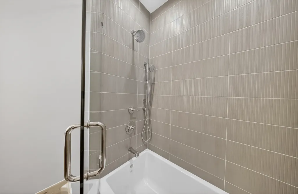 1406 West Cuyler Avenue Chicago IL 60613