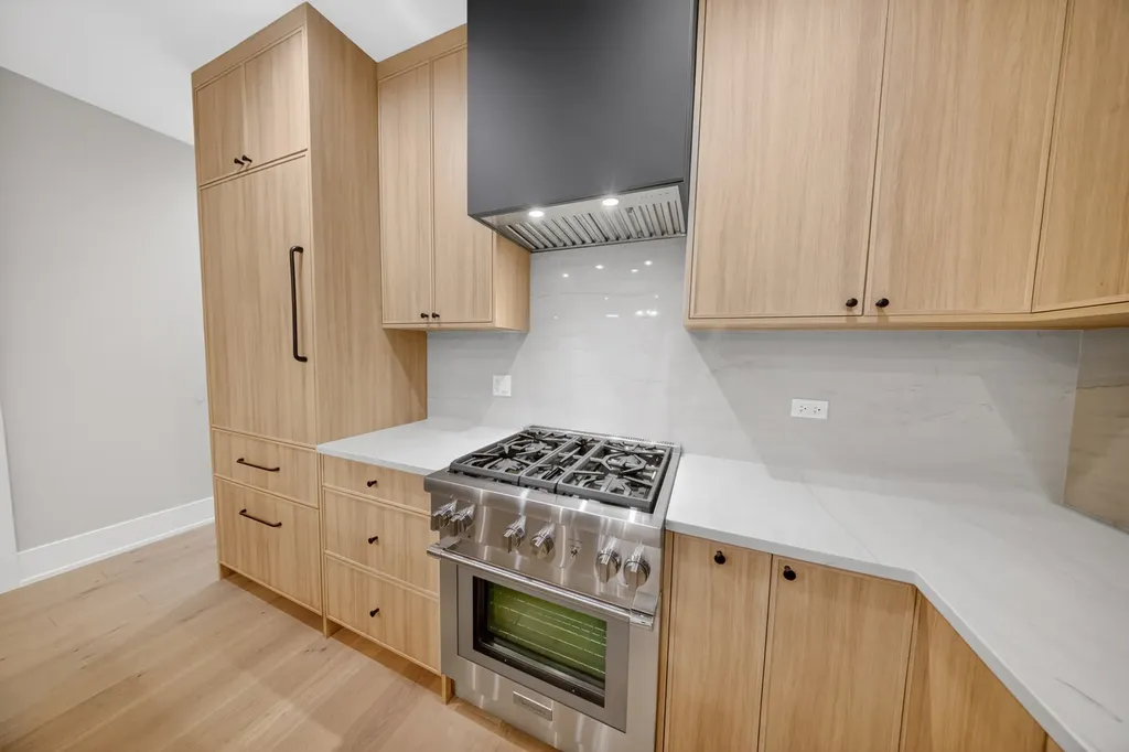 1406 West Cuyler Avenue Chicago IL 60613