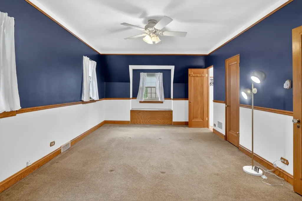 10551 South Bell Avenue Chicago IL 60643
